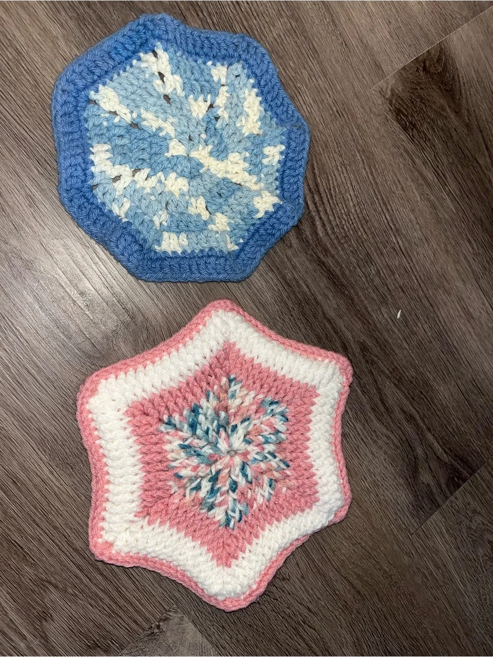 Hand Crocheted Pot Holder/Hot Pad Set – Blue Snowflake & Pink Starburst